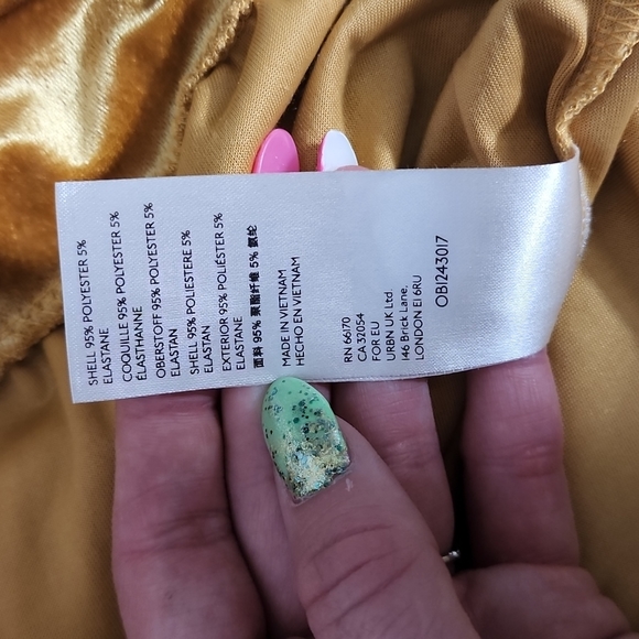 Anthropologie Maeve Yellow Gold Retro 70s Candace Velvet Top - Picture 7 of 11